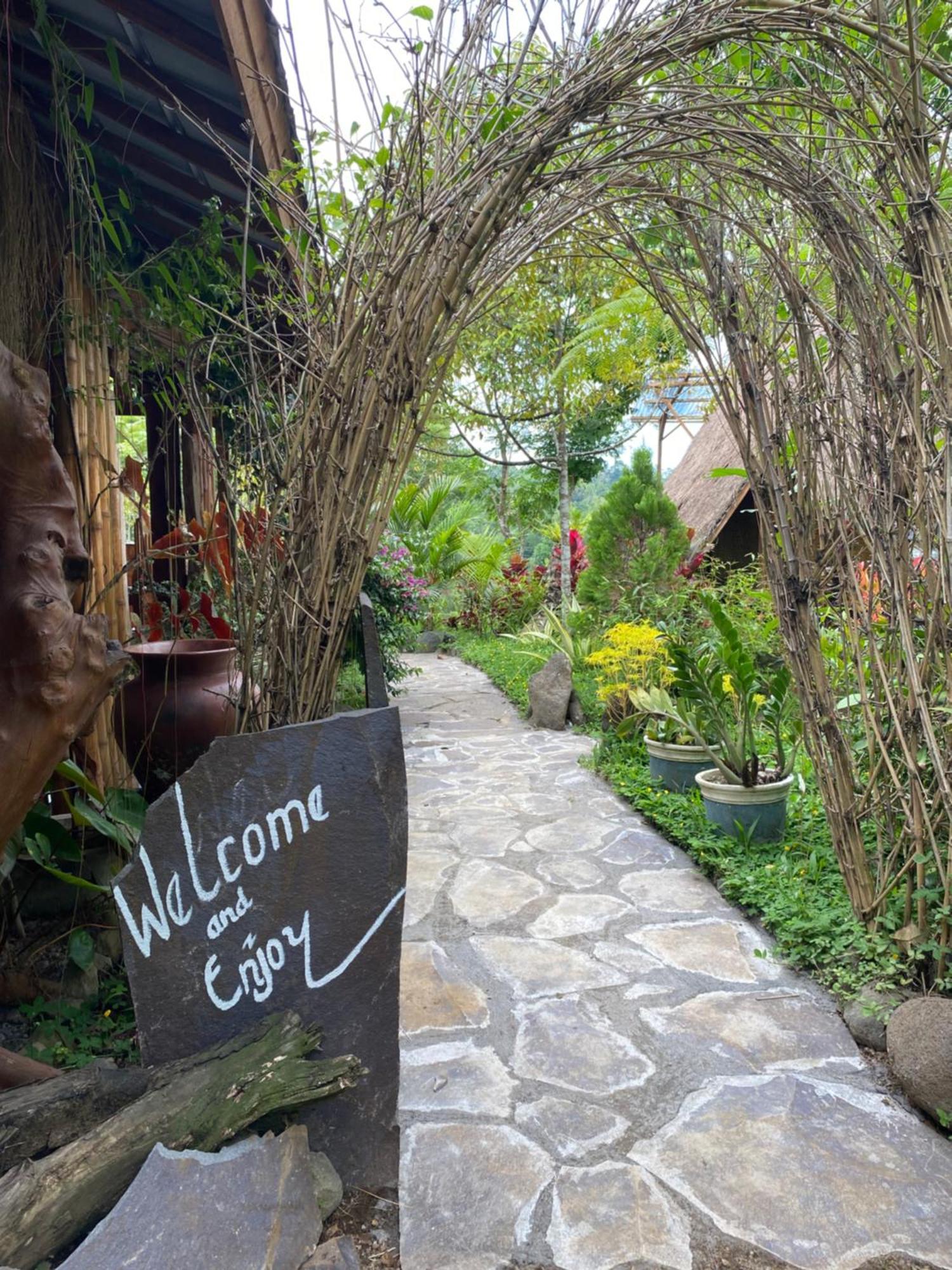 The Alam Tetebatu Bungalow & Restaurant Экстерьер фото