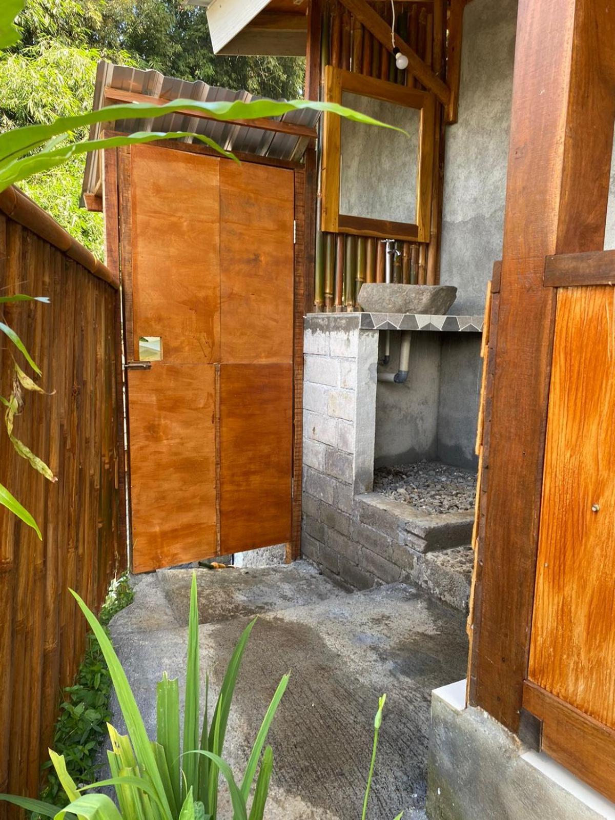 The Alam Tetebatu Bungalow & Restaurant Экстерьер фото